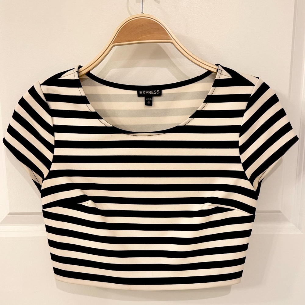 EXPRESS Black & white striped crop top XS